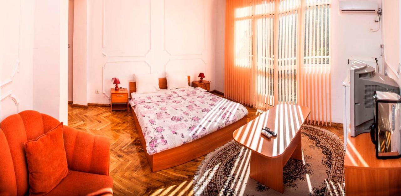 In House 8 Boulevard Hristo Botev Appartamento